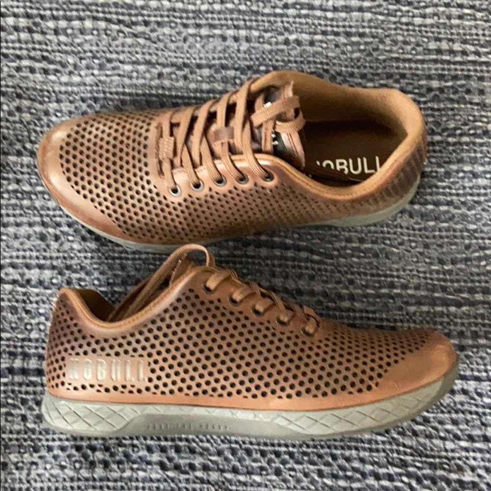 NOBULL LEATHER TRAINERS